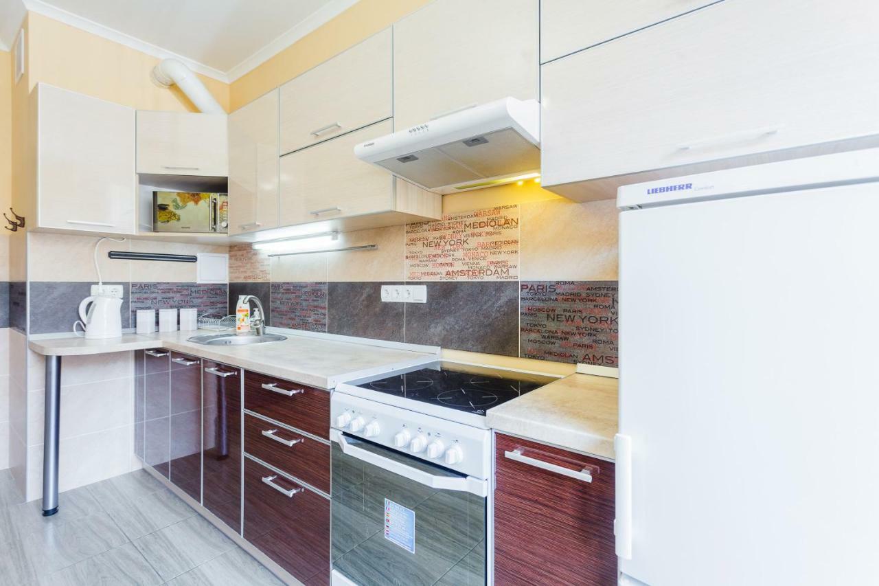 Солнечная Квартира На Ломоносова 71, Вднх Kiev Eksteriør billede